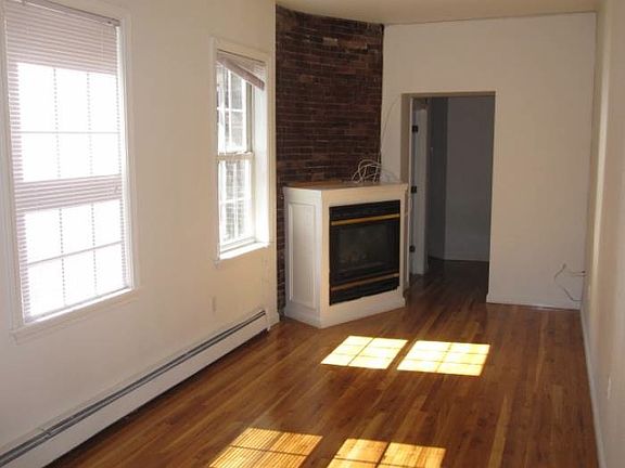 LR with fireplace