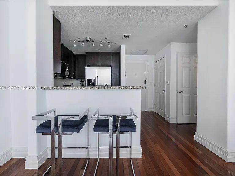 6515 Collins Ave #1405 — Photo 12