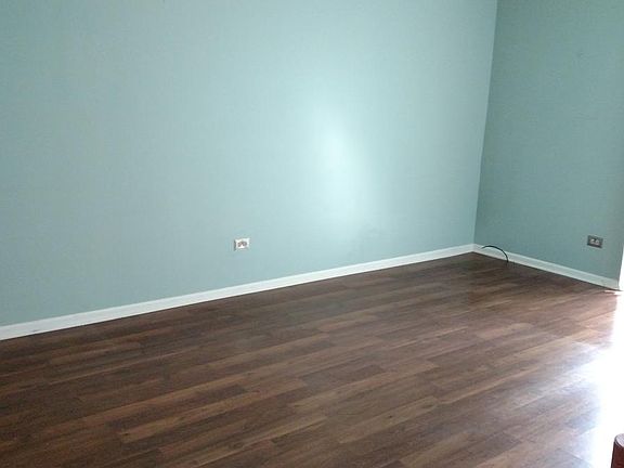 4th image of 1365 N Sterling Ave #114D