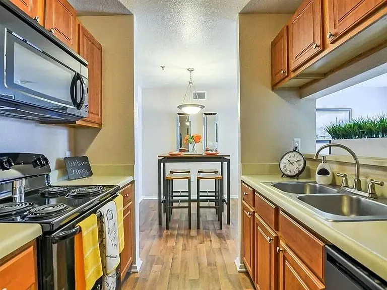 Reserve at Stillwater — Photo 4