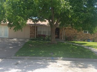 1042 N Maple St, Muenster, TX 76252