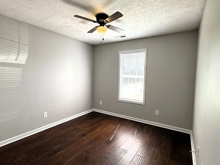 18304 Upland Trl — Photo 20