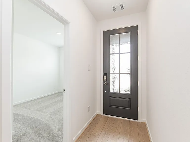 9723 Rialto Heights Dr — Photo 5