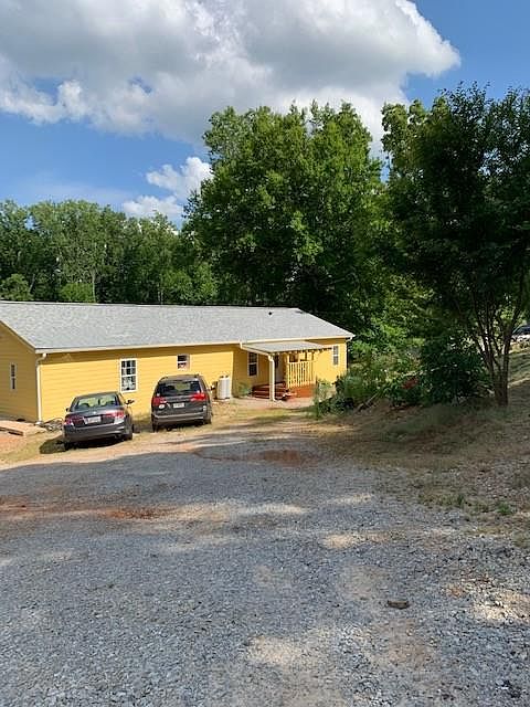 1st image of 2922 Jack Bryant Cir