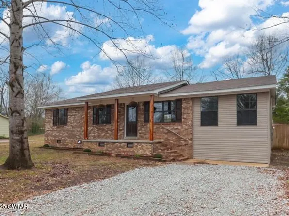 372 Kitchen Dr, Henderson, TN 38340