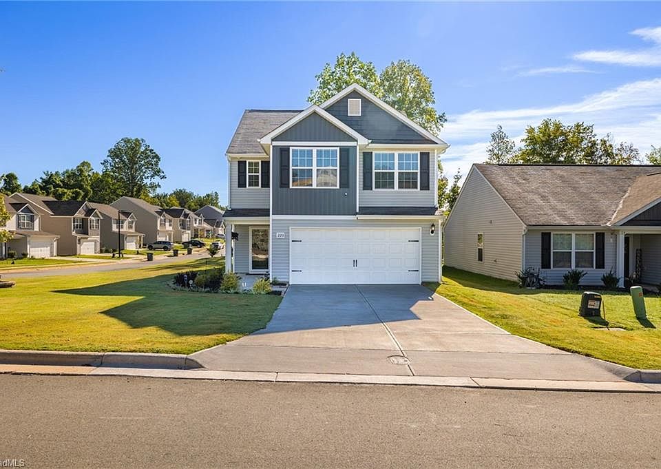 1st image of 220 Wolfburn Ct