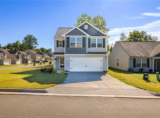 220 Wolfburn Ct, Greensboro, NC 27405