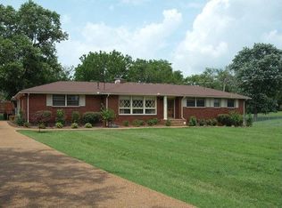 104 Cumberland Shores Dr, Hendersonville, TN 37075