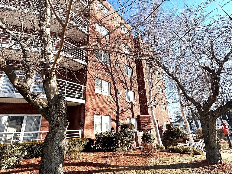 410 Washington St #42A — Photo 11