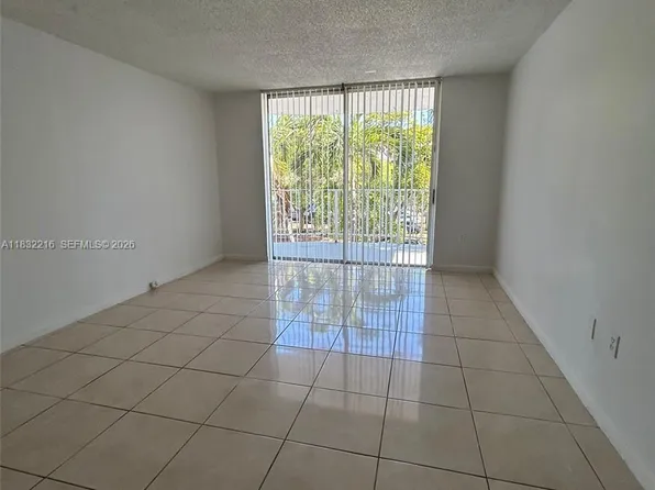496 NW 165th Street Rd APT D310, Miami, FL 33169