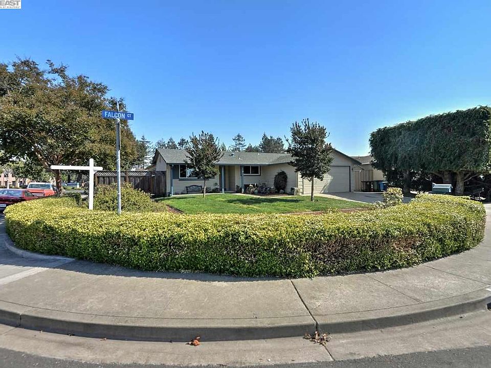 1st image of 2600 Falcon Ct