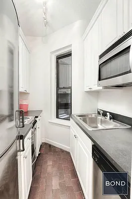 Rented by Bond New York | media 9