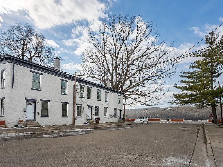 102 Union St #4 — Photo 7