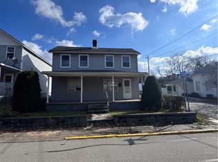 128 Connellsville St, Dunbar, PA 15431