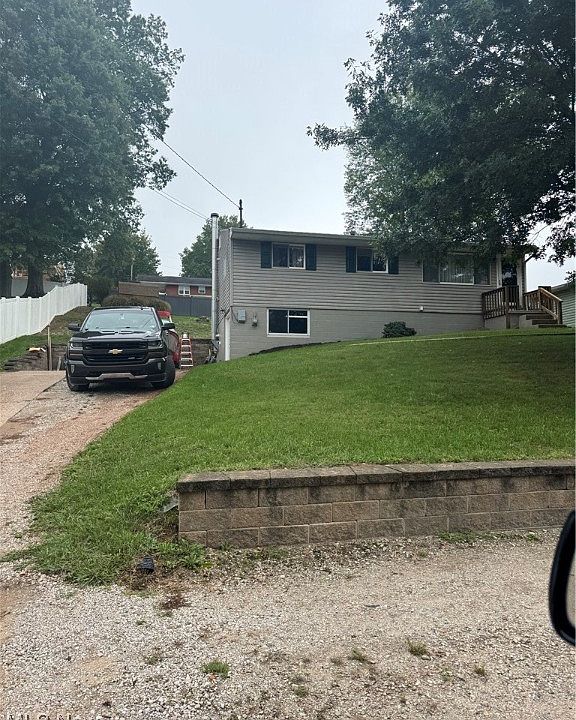 1st image of 4910 Crestview Cir
