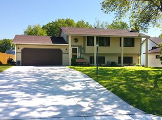 6530 Kilmer Ln N, Maple Grove, MN 55369