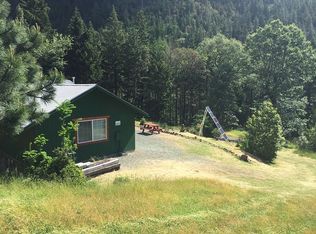 3094 E Jones Creek Rd, Grants Pass, OR 97526