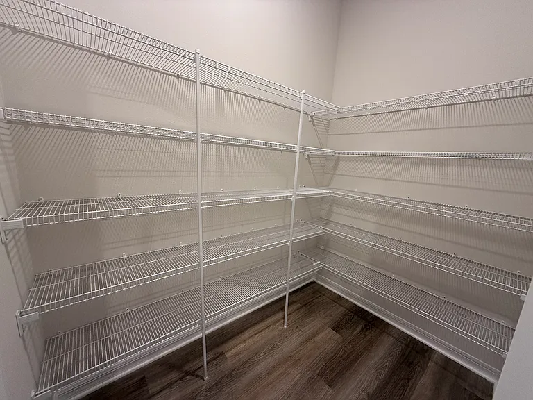 Large Walk In Kitchen Pantry