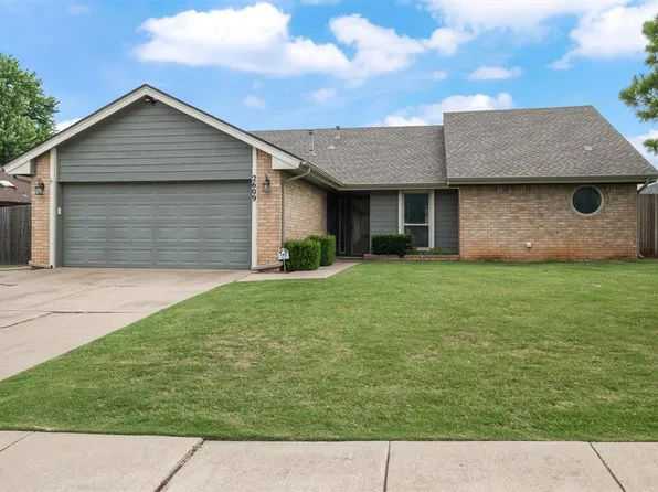 2609 Countrywood Ln, Edmond, OK 73012
