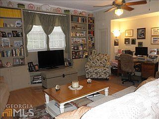 5th image of 111 Cromartie Dr