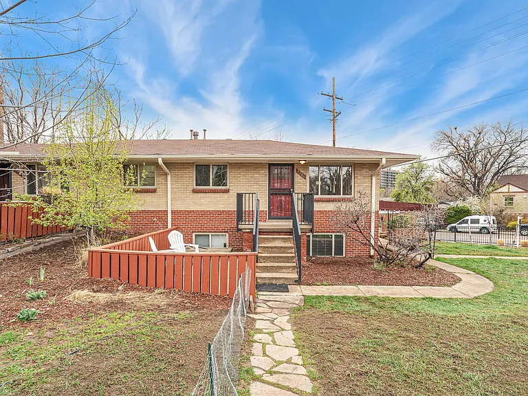 3286 W Fairview Pl — Photo 1