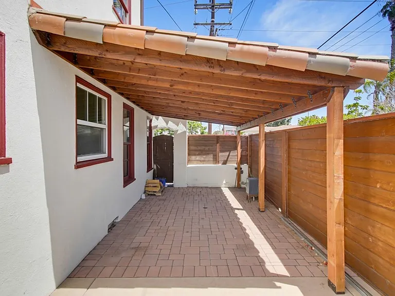 2615 Myrtle Ave — Photo 43