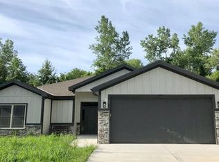 1305 Kristie Cir, Excelsior Springs, MO 64024