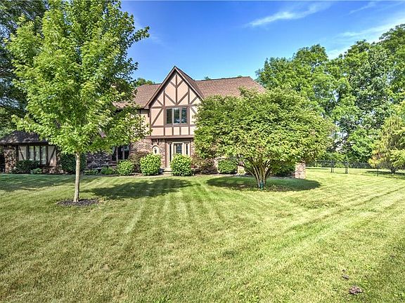 2nd image of 7249 Kensington Ct