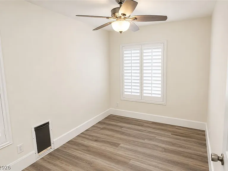9682 Driftwood Island Ct — Photo 17