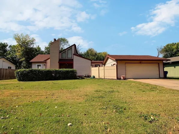 2925 N Terrace Dr, Wichita, KS 67220