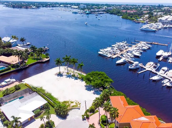 1300 Curlew AVE, NAPLES, FL 34102