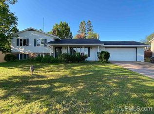 1735 Ellsworth St, Ishpeming, MI 49849