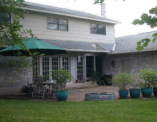 3rd image of 3550 HUNTERS CIR