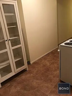 Rented by Bond New York | media 16