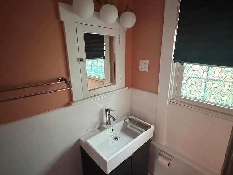 1639 Monongahela Ave — Photo 11