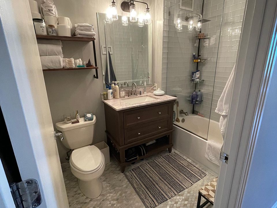 1st image of 400 N Lasalle Dr Unit 2609