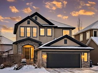270 N Valley Crest Ct NW, Calgary, AB T3B 5Z1