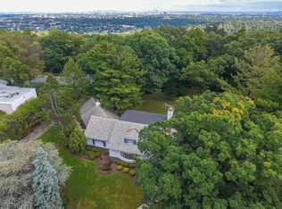 224 Crest Wood Dr, South Orange, NJ 07079