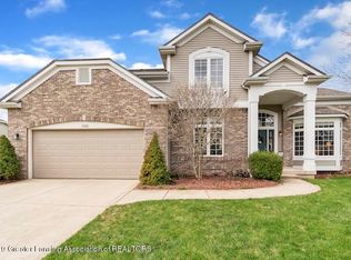 5381 Burcham Dr, East Lansing, MI 48823