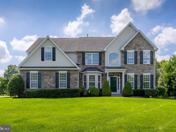 402 Nastasi Ct, Mullica Hill, NJ 08062