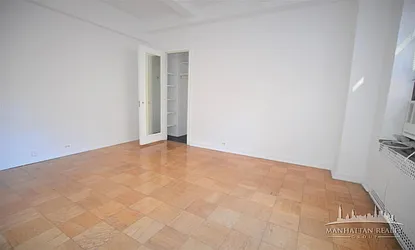 Rented by Manhattan Realty Group