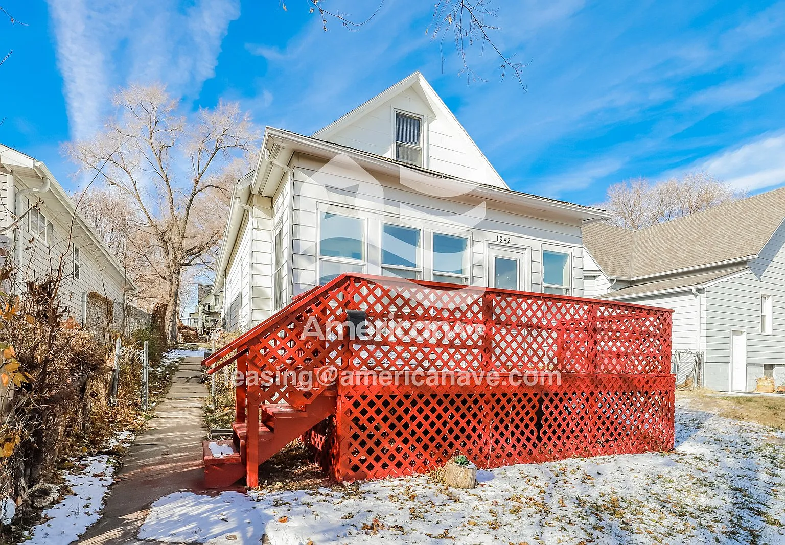 2 bed, 1.0 bath, 1275 sqft, $1,159 — Photo 1
