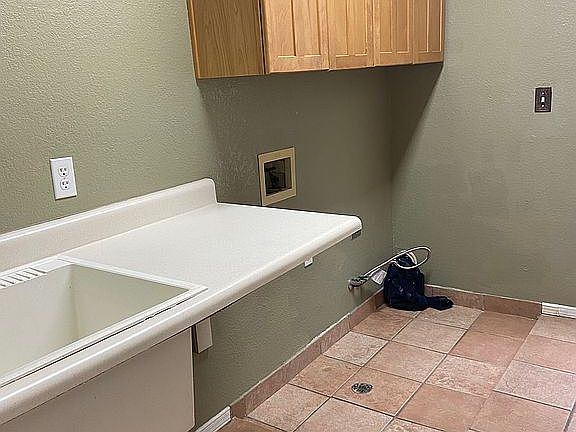 2nd image of 210 Cherry Hill Ln