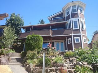 5220 37th Ave SW, Seattle, WA 98126