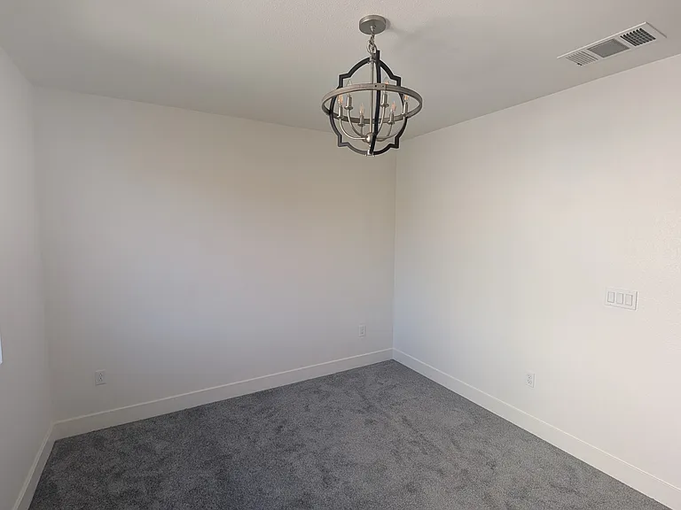 9877 Macarthur Blvd #A — Photo 28