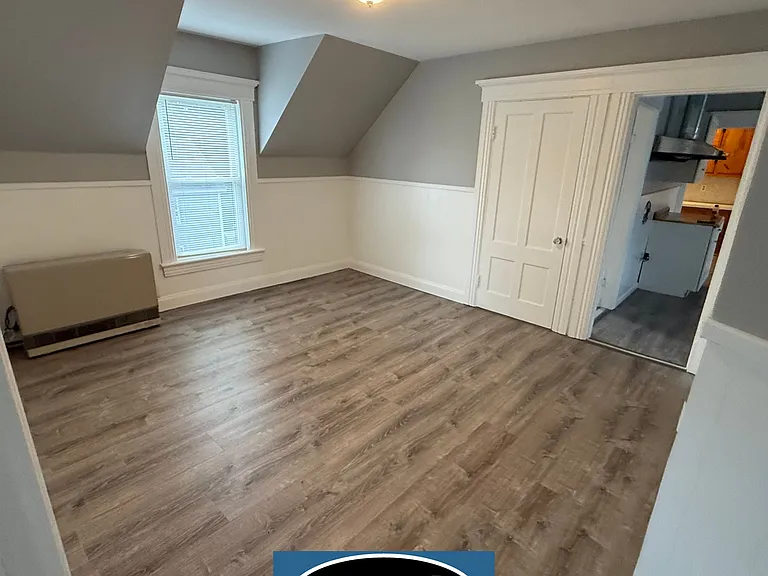 111 3rd St #3 — Photo 11