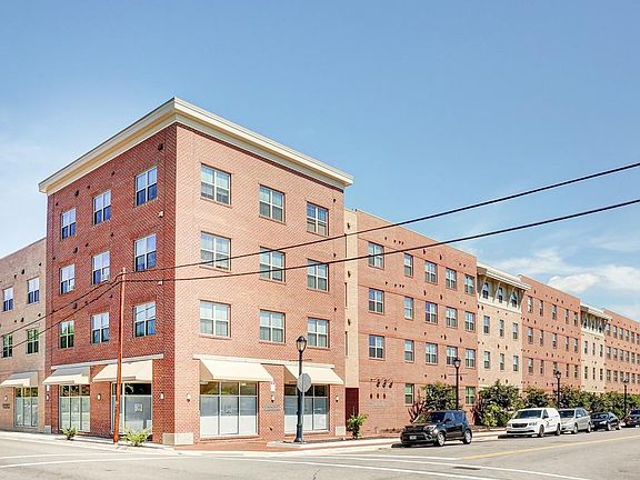 2nd image of 311 E Cawson St #401