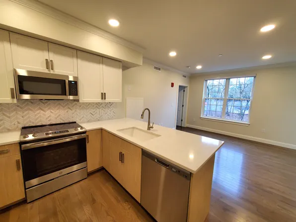 39 Herrick Rd, Newton Center, MA
