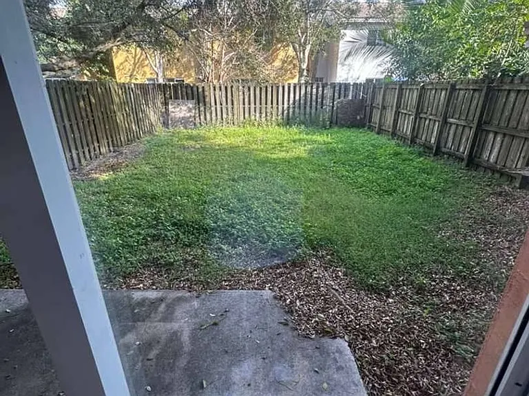 825 SW 6th Pl — Photo 3