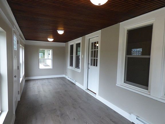 2nd image of 410 E Fairview Ave